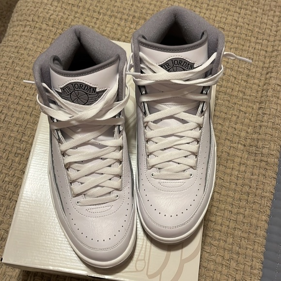 Men’s Air Jordan 2's like brand new in perfect condition.clean no flaws at all - Picture 5 of 5